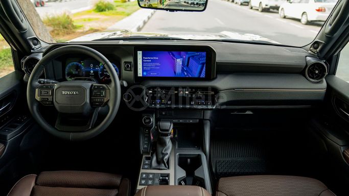 جديدة Toyota Land Cruiser Prado 250 Series, 2.4 l, 2024 في في دبي من Milele، اللون برونزي. أخرى | AUTO.AE