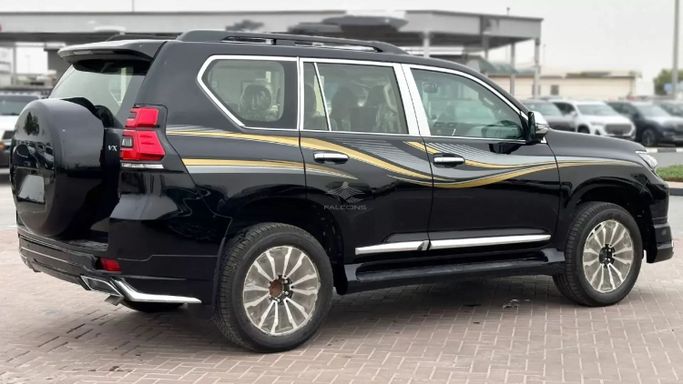 Новый Toyota Land Cruiser Prado 150 Series Рестайлинг 3, 4.0 л, 2023 в Дубае от Falcons GT Motors FZCO Черный цвет. Other | AUTO.AE