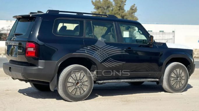 Новый Toyota Land Cruiser Prado 250 Series, 2.7 л, 2025 в Дубае от Falcons GT Motors FZCO Черный цвет. Other | AUTO.AE