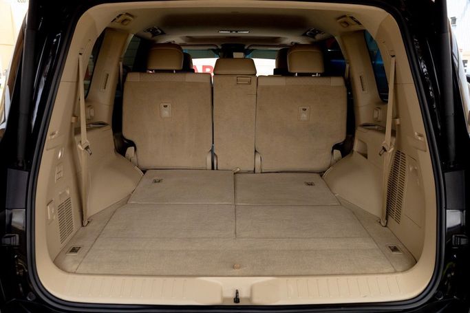 Подержанный Toyota Land Cruiser 300 Series, 4.0 л, 2022 в Дубае от Linda Cars Черный цвет. GCC | AUTO.AE