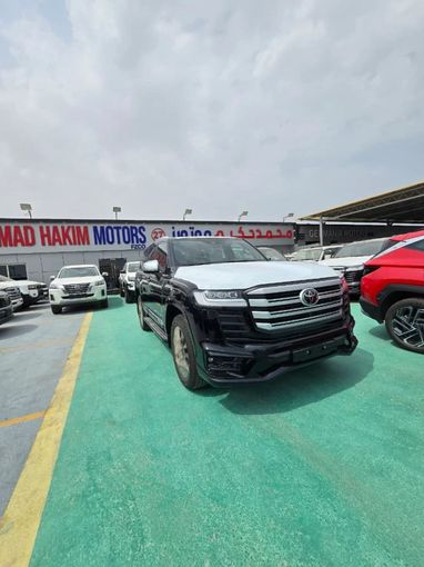 New Toyota Land Cruiser 300 Series, 3.4 l, 2025 in Dubai by Mohamed Hakim Motors, Black color. GCC Specs | AUTO.AE