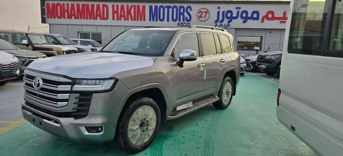 New Toyota Land Cruiser 300 Series, 3.3 l, 2024 in Dubai by Mohamed Hakim Motors, Bronze color. GCC Specs | AUTO.AE