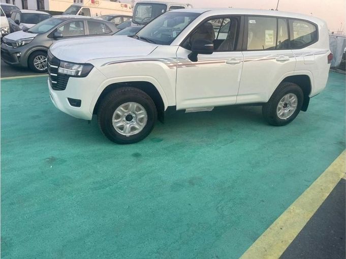 New Toyota Land Cruiser 300 Series, 3.3 l, 2022 in Dubai by Mohamed Hakim Motors, White color. GCC Specs | AUTO.AE
