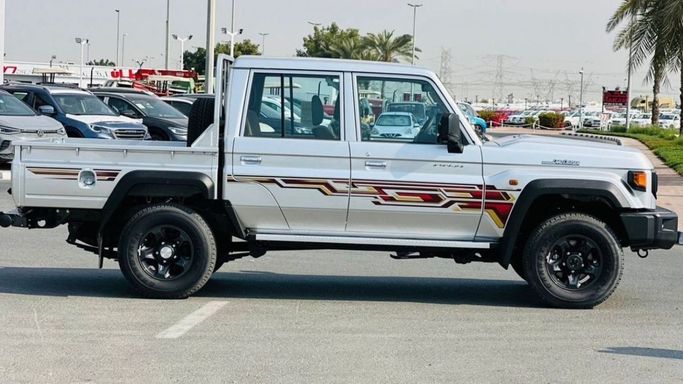New Toyota Land Cruiser 70 Series Facelift 2, 4.0 l, 2024 in Dubai by Mohamed Hakim Motors, Silver color. GCC Specs | AUTO.AE