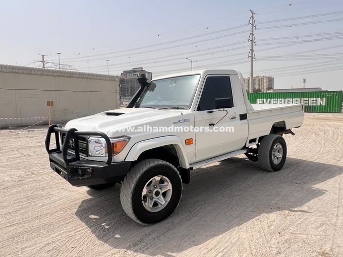 Used Toyota Land Cruiser 70 Series Facelift, 4.5 l, 2023 in Dubai by Alhamd Motors, White color. Other | AUTO.AE