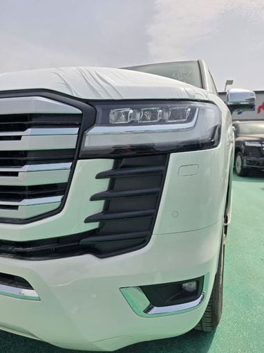 New Toyota Land Cruiser 300 Series, 4.0 l, 2025 in Dubai by Mohamed Hakim Motors, White color. GCC Specs | AUTO.AE