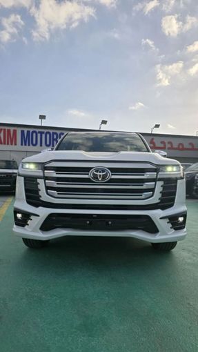 New Toyota Land Cruiser 300 Series, 3.4 l, 2025 in Dubai by Mohamed Hakim Motors, White color. GCC Specs | AUTO.AE