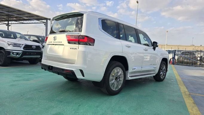 New Toyota Land Cruiser 300 Series, 3.4 l, 2025 in Dubai by Mohamed Hakim Motors, White color. GCC Specs | AUTO.AE