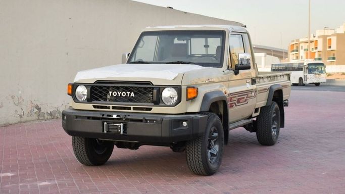 New Toyota Land Cruiser 70 Series Facelift 2, 4.0 l, 2024 in Dubai by Mohamed Hakim Motors, Beige color. GCC Specs | AUTO.AE