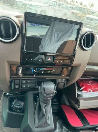 New Toyota Land Cruiser 70 Series Facelift 2, 4.0 l, 2024 in Dubai by Mohamed Hakim Motors, White color. GCC Specs | AUTO.AE