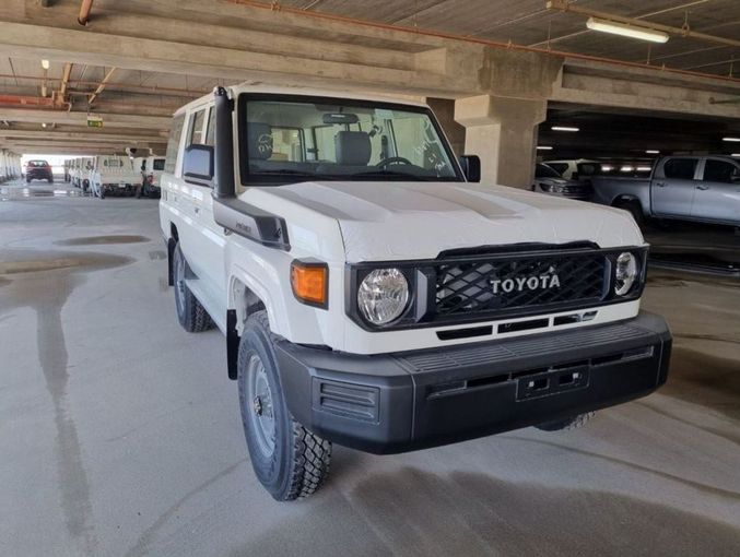 New Toyota Land Cruiser 70 Series Facelift 2, 4.5 l, 2024 in Dubai by Mohamed Hakim Motors, Beige color. GCC Specs | AUTO.AE