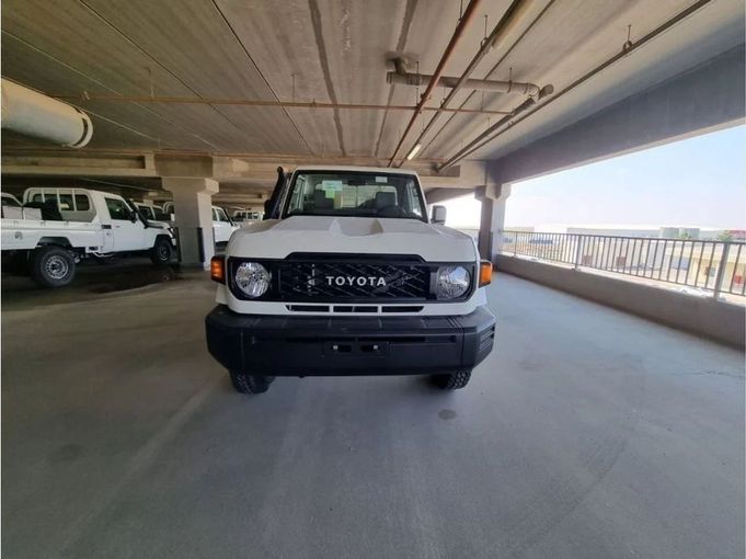 New Toyota Land Cruiser 70 Series Facelift 2, 4.5 l, 2024 in Dubai by Mohamed Hakim Motors, Beige color. GCC Specs | AUTO.AE