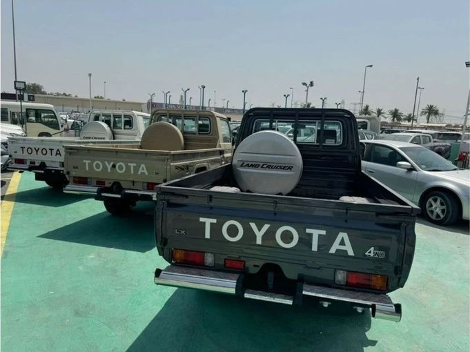 New Toyota Land Cruiser 70 Series Facelift 2, 2.8 l, 2024 in Dubai by Mohamed Hakim Motors, Black color. GCC Specs | AUTO.AE
