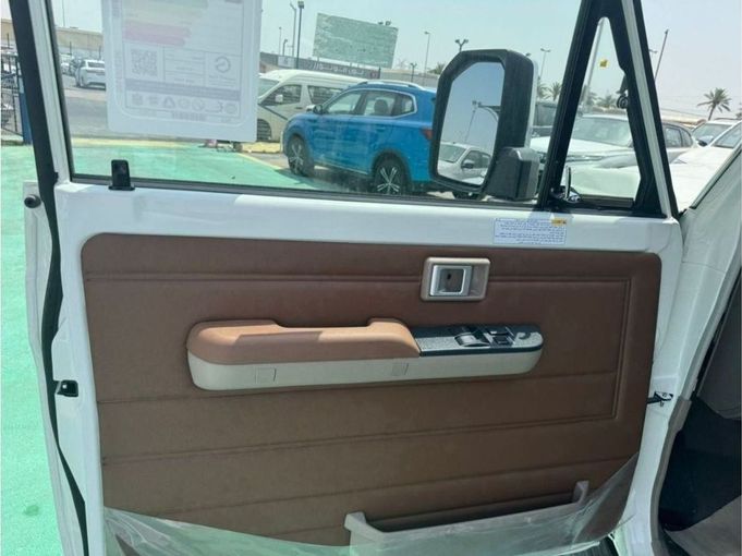 New Toyota Land Cruiser 70 Series Facelift 2, 2.8 l, 2024 in Dubai by Mohamed Hakim Motors, White color. GCC Specs | AUTO.AE