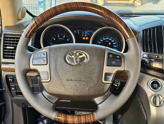 New Toyota Land Cruiser 200 Series, 5.7 l, 2010 in Dubai by SK Motors, Grey color. GCC Specs | AUTO.AE