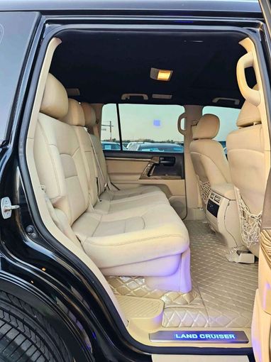 New Toyota Land Cruiser 200 Series Facelift 2, 4.0 l, 2019 in Dubai by SK Motors, Black color. GCC Specs | AUTO.AE
