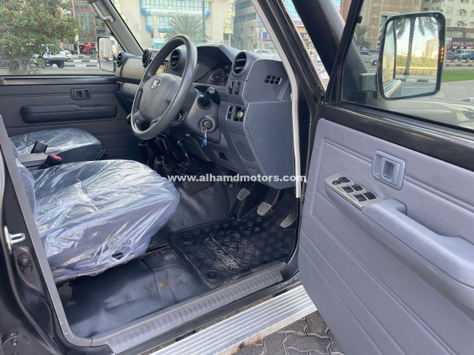 Used Toyota Land Cruiser 70 Series Facelift, 4.5 l, 2020 in Dubai by Alhamd Motors, Grey color. Other | AUTO.AE