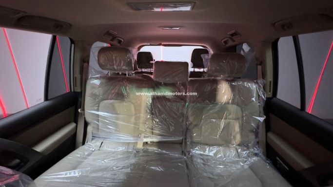Used Toyota Land Cruiser 200 Series Facelift 2, 4.5 l, 2019 in Dubai by Alhamd Motors, White color. Other | AUTO.AE