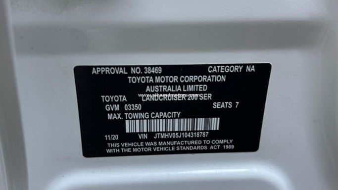 Used Toyota Land Cruiser 200 Series Facelift 2, 4.5 l, 2021 in Dubai by Alhamd Motors, White color. Other | AUTO.AE