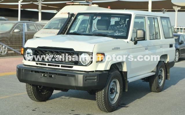 Новый Toyota Land Cruiser 70 Series Рестайлинг 2, 4.5 л, 2024 в Дубае от Alhamd Motors Белый цвет. Other | AUTO.AE
