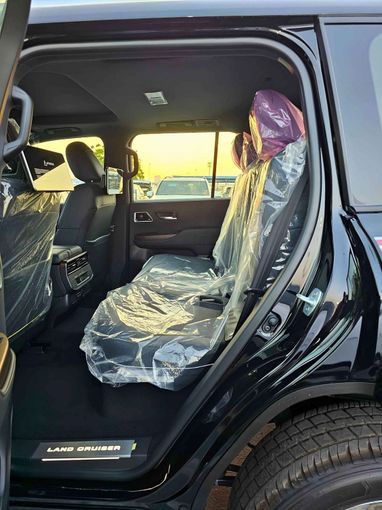 Новый Toyota Land Cruiser 300 Series, 3.4 л, 2025 в Дубае от SK Motors Черный цвет. GCC | AUTO.AE