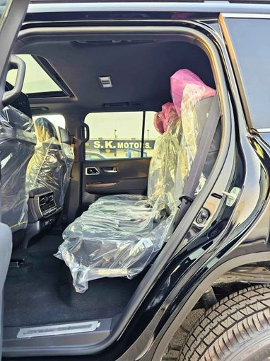 Новый Toyota Land Cruiser 300 Series, 3.4 л, 2025 в Дубае от SK Motors Черный цвет. GCC | AUTO.AE
