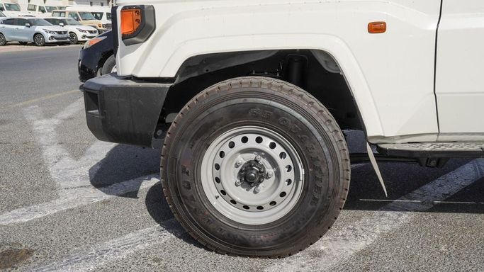 New Toyota Land Cruiser 70 Series Facelift 2, 4.0 l, 2025 in Dubai by Najem Motors, White color. GCC Specs | AUTO.AE