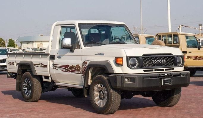 New Toyota Land Cruiser 70 Series Facelift 2, 4.0 l, 2025 in Dubai by Najem Motors, White color. GCC Specs | AUTO.AE
