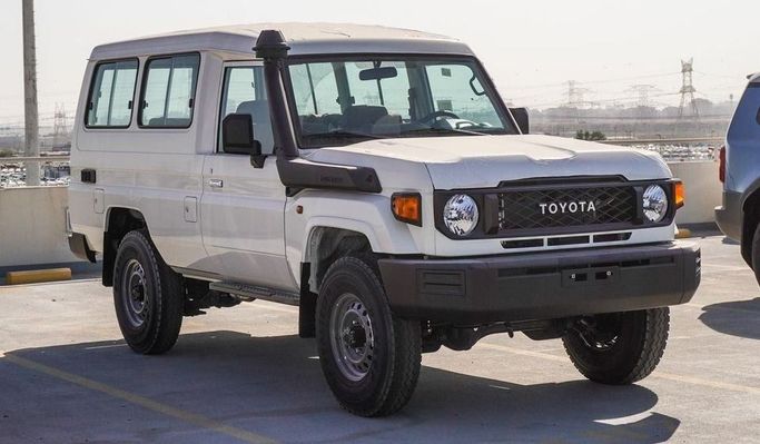 New Toyota Land Cruiser 70 Series Facelift 2, 4.0 l, 2025 in Dubai by Najem Motors, White color. GCC Specs | AUTO.AE