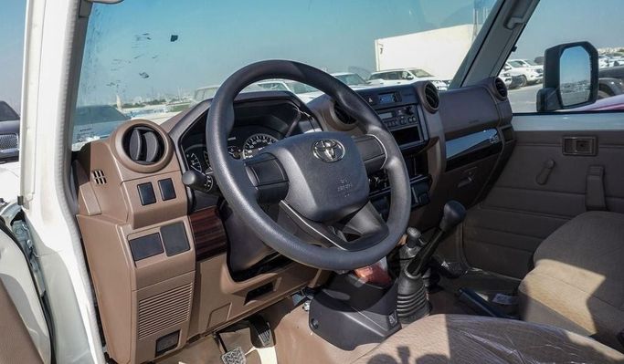 New Toyota Land Cruiser 70 Series Facelift 2, 4.0 l, 2025 in Dubai by Najem Motors, White color. GCC Specs | AUTO.AE