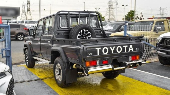 New Toyota Land Cruiser 70 Series Facelift 2, 4.0 l, 2024 in Dubai by Najem Motors, Black color. GCC Specs | AUTO.AE