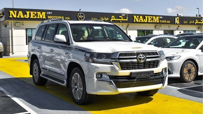 New Toyota Land Cruiser 200 Series Facelift 2, 4.0 l, 2021 in Dubai by Najem Motors, White color. GCC Specs | AUTO.AE