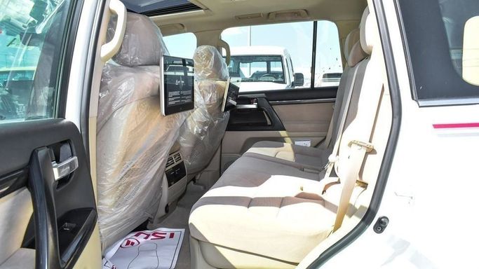 New Toyota Land Cruiser 200 Series Facelift 2, 4.0 l, 2021 in Dubai by Najem Motors, White color. GCC Specs | AUTO.AE