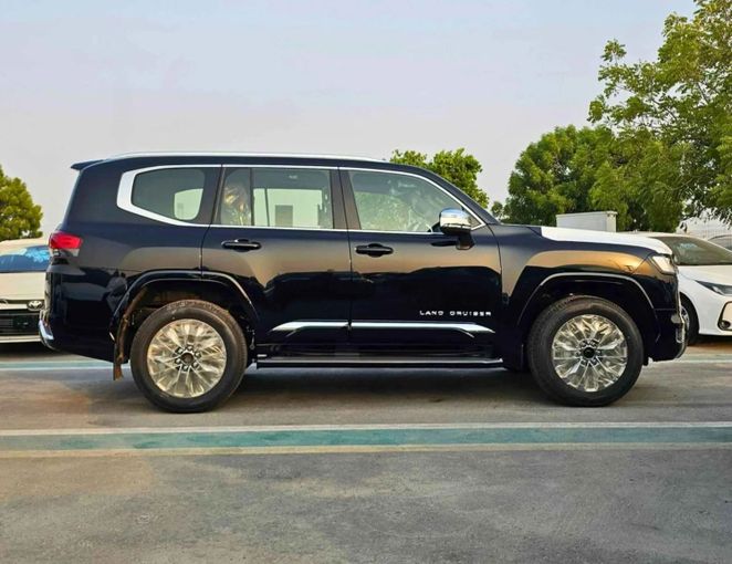 Новый Toyota Land Cruiser 300 Series, 4.0 л, 2025 в Дубае от SK Motors Черный цвет. Other | AUTO.AE