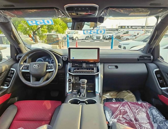 Новый Toyota Land Cruiser 300 Series, 3.4 л, 2025 в Дубае от SK Motors Черный цвет. Other | AUTO.AE