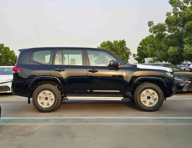 Новый Toyota Land Cruiser 300 Series, 3.3 л, 2024 в Дубае от SK Motors Черный цвет. Other | AUTO.AE