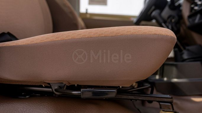 Новый Toyota Land Cruiser 70 Series Рестайлинг 2, 4.5 л, 2025 в Дубае от Milele Бежевый цвет. Other | AUTO.AE