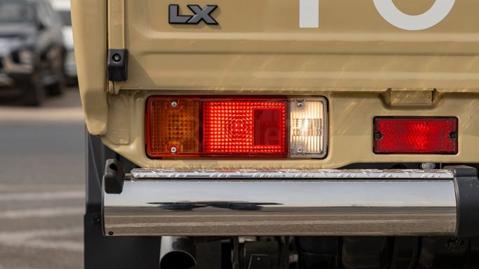 Новый Toyota Land Cruiser 70 Series Рестайлинг 2, 2.8 л, 2025 в Дубае от Milele Бежевый цвет. Other | AUTO.AE