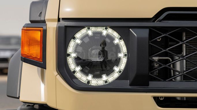 Новый Toyota Land Cruiser 70 Series Рестайлинг 2, 2.8 л, 2025 в Дубае от Milele Бежевый цвет. Other | AUTO.AE