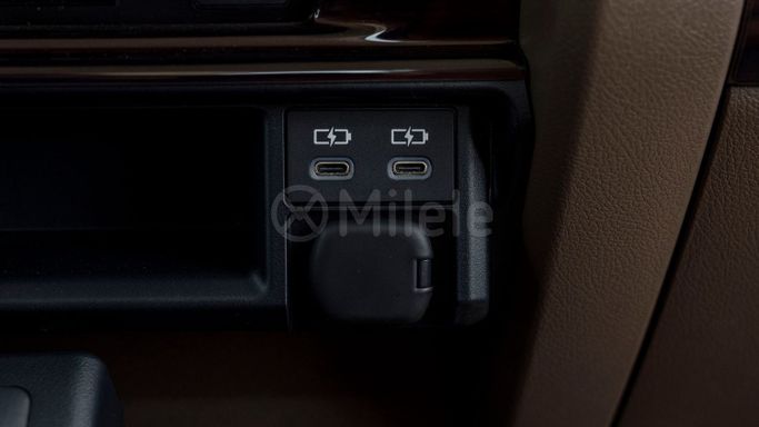 Новый Toyota Land Cruiser 70 Series Рестайлинг 2, 2.8 л, 2025 в Дубае от Milele Бежевый цвет. Other | AUTO.AE