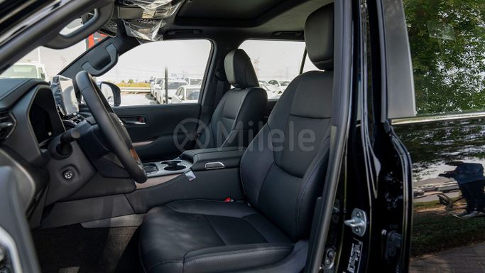 Новый Toyota Land Cruiser 300 Series, 3.4 л, 2025 в Дубае от Milele Черный цвет. Other | AUTO.AE