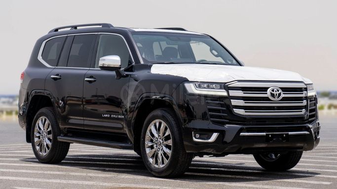 Новый Toyota Land Cruiser 300 Series, 3.4 л, 2025 в Дубае от Milele Черный цвет. Other | AUTO.AE