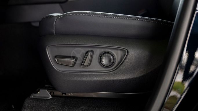 Новый Toyota Land Cruiser 300 Series, 3.4 л, 2025 в Дубае от Milele Черный цвет. Other | AUTO.AE