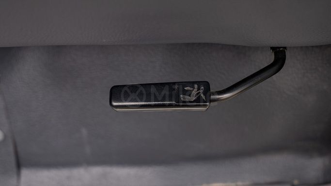 Новый Toyota Land Cruiser 70 Series Рестайлинг 2, 4.5 л, 2024 в Дубае от Milele Белый цвет. Other | AUTO.AE