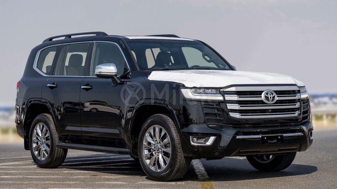 Новый Toyota Land Cruiser 300 Series, 3.3 л, 2025 в Дубае от Milele Черный цвет. Other | AUTO.AE