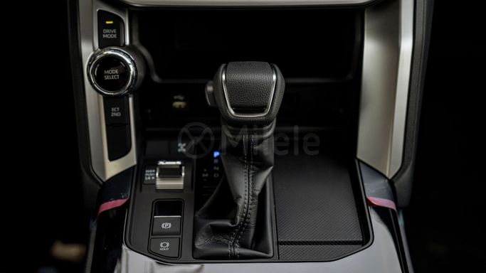 Новый Toyota Land Cruiser 300 Series, 3.3 л, 2024 в Дубае от Milele Черный цвет. Other | AUTO.AE
