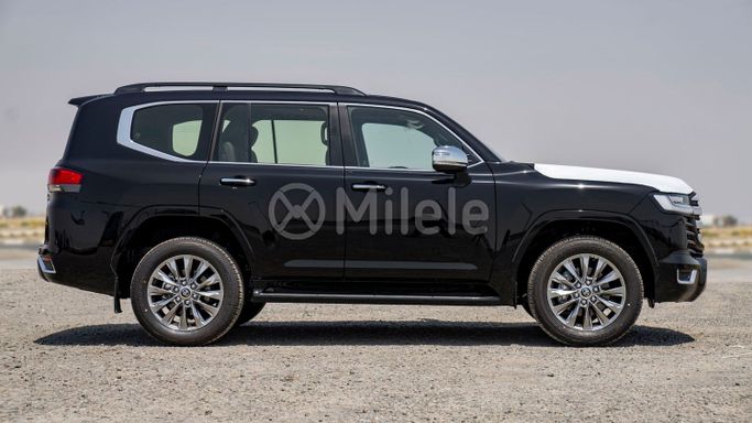 Новый Toyota Land Cruiser 300 Series, 3.4 л, 2024 в Дубае от Milele Черный цвет. Other | AUTO.AE