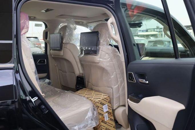 Новый Toyota Land Cruiser 300 Series, 3.4 л, 2025 в Дубае от Top Euro Cars Черный цвет.  | AUTO.AE