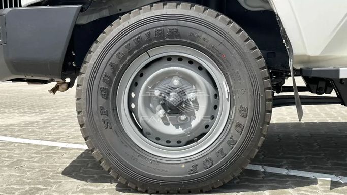Новый Toyota Land Cruiser 70 Series Рестайлинг 2, 4.5 л, 2025 в Дубае от Falcons GT Motors FZCO Белый цвет. Other | AUTO.AE