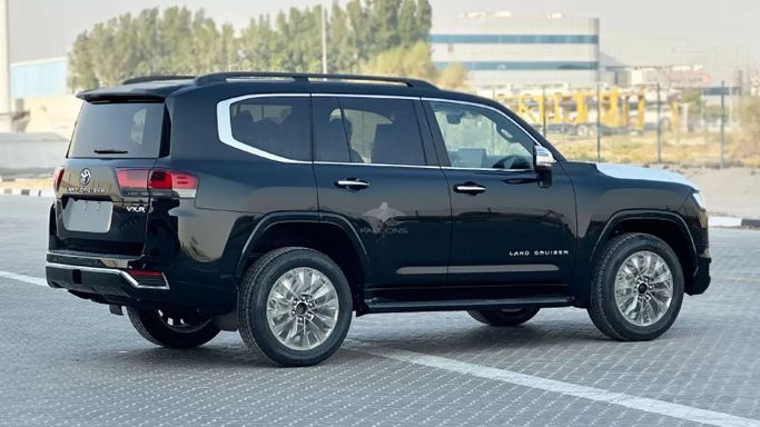Новый Toyota Land Cruiser 300 Series, 3.4 л, 2025 в Дубае от Falcons GT Motors FZCO Черный цвет. Other | AUTO.AE